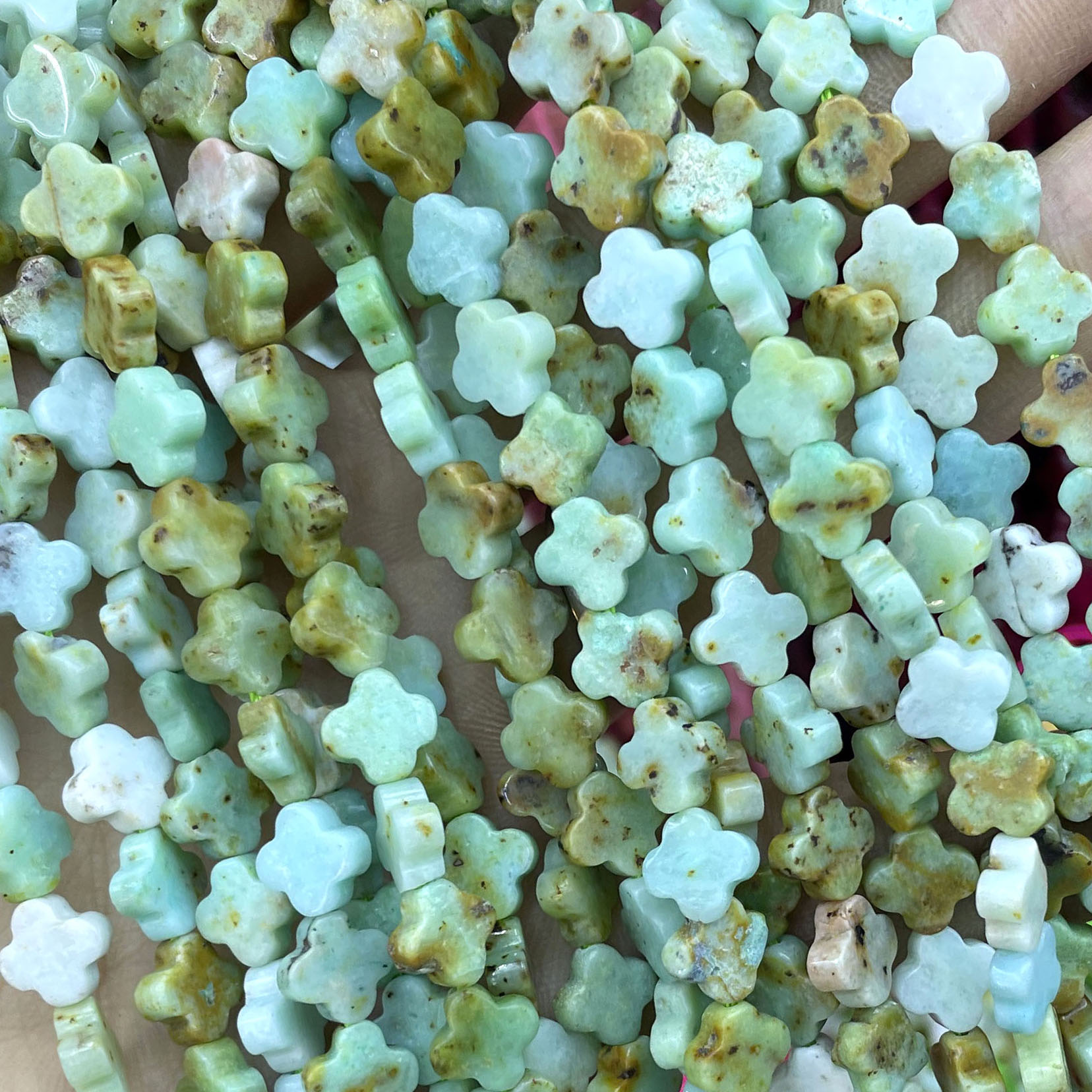 Natural Stone Clover Shape Qua - Red Clover Flower บทวิจารณ์และราคา